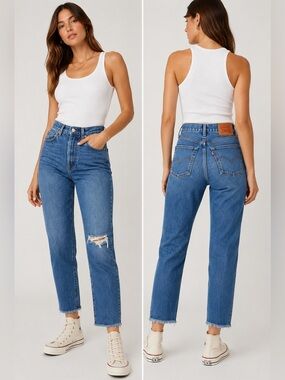 LEVI’S Wedgie Straight Jeans Size 28 Distressed Frayed Hem